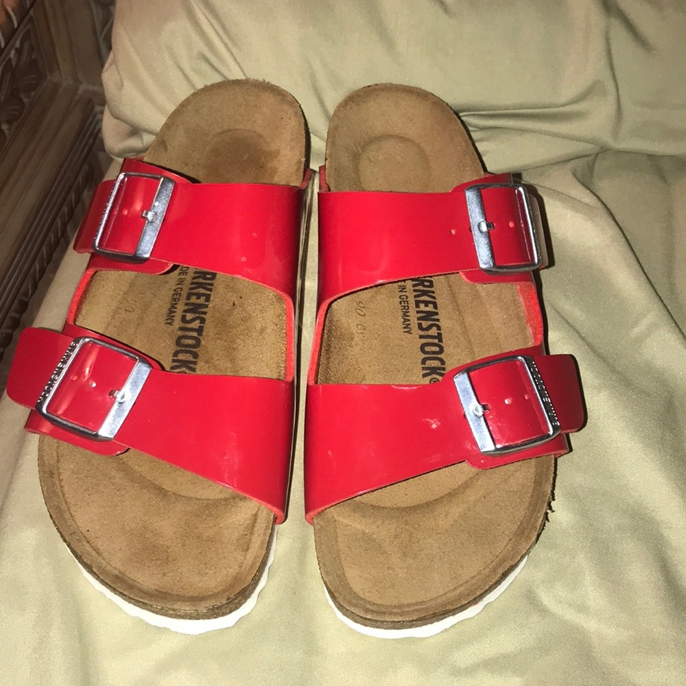 FINAL DROP 🔥 NEW red patent leather birkenstocks